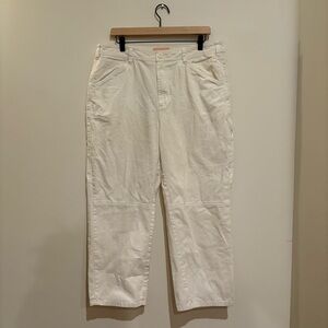 Everlane Woman’s White Capris